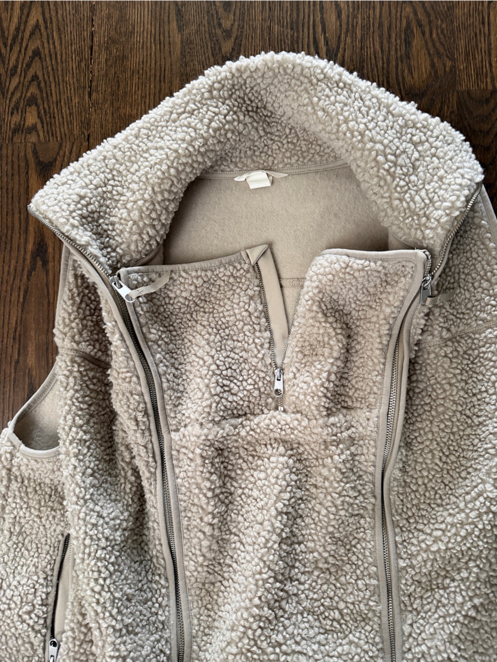H&M Beige Sherpa Maternity/Baby Vest - M - Picture 8 of 8